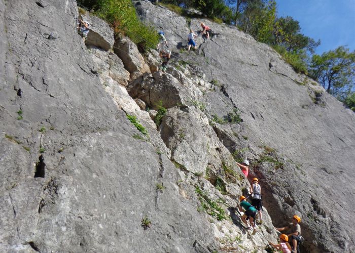 Kletterfelsen m. Flying Fox inkl. Transfer Kletterfelsen m. Flying Fox inkl. Transfer